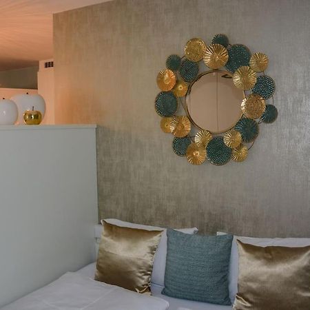 Moderne Ferienwohnung Merano Ngoại thất bức ảnh