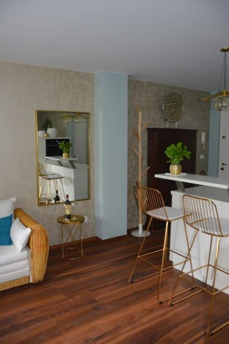 Moderne Ferienwohnung Merano Ngoại thất bức ảnh