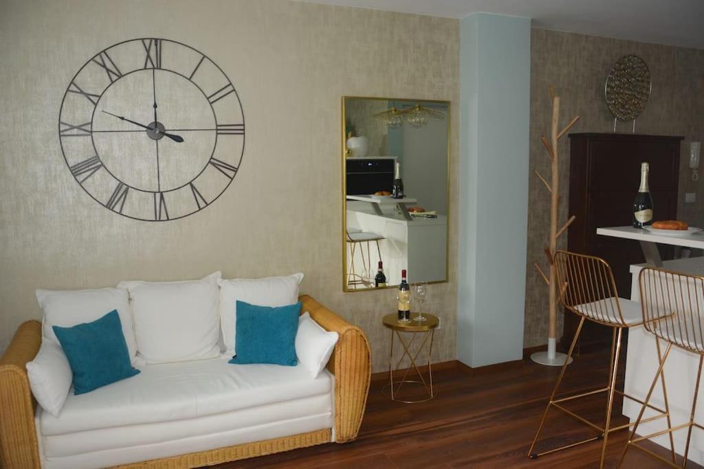 Moderne Ferienwohnung Merano Ngoại thất bức ảnh