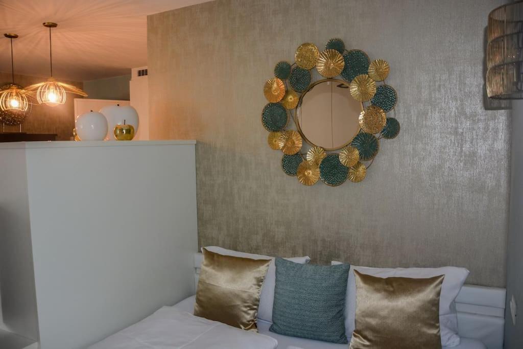 Moderne Ferienwohnung Merano Ngoại thất bức ảnh