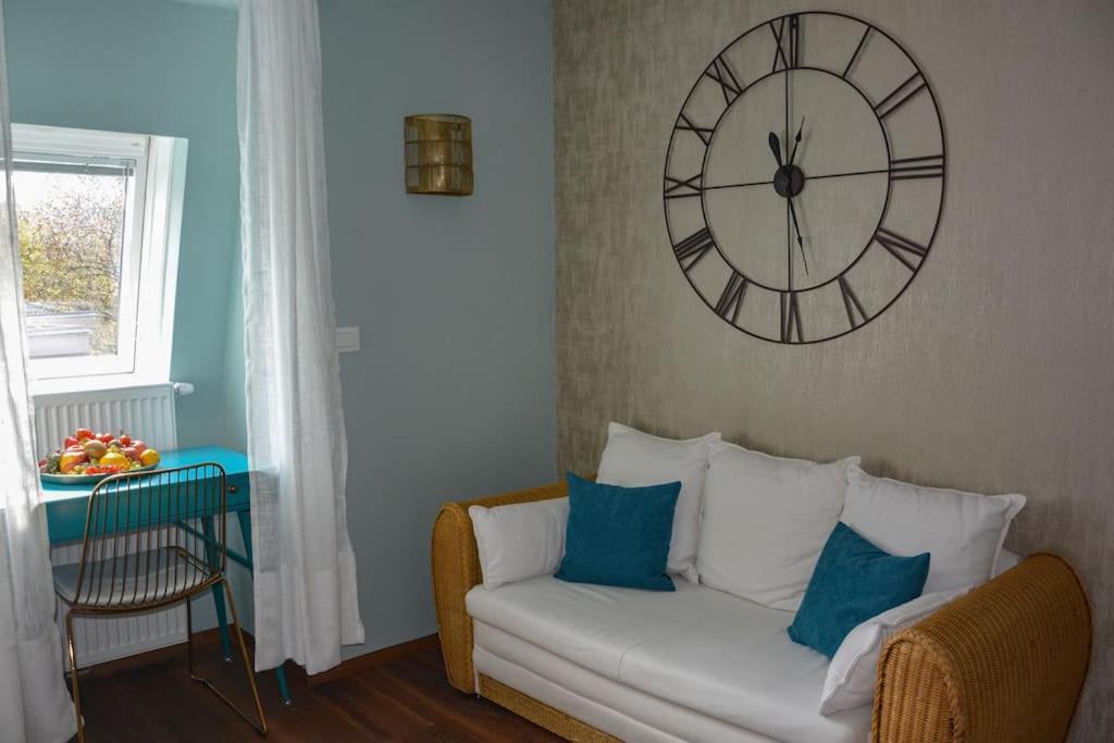 Moderne Ferienwohnung Merano Ngoại thất bức ảnh